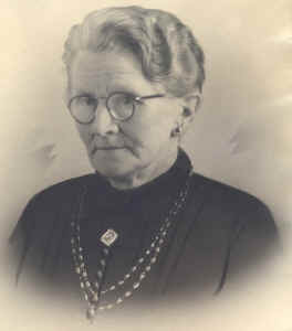 Woutera-Maria-Verhaar.jpg (484872 bytes)